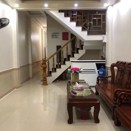 Holly'S Hostel Ha Giang B&B Esterno foto