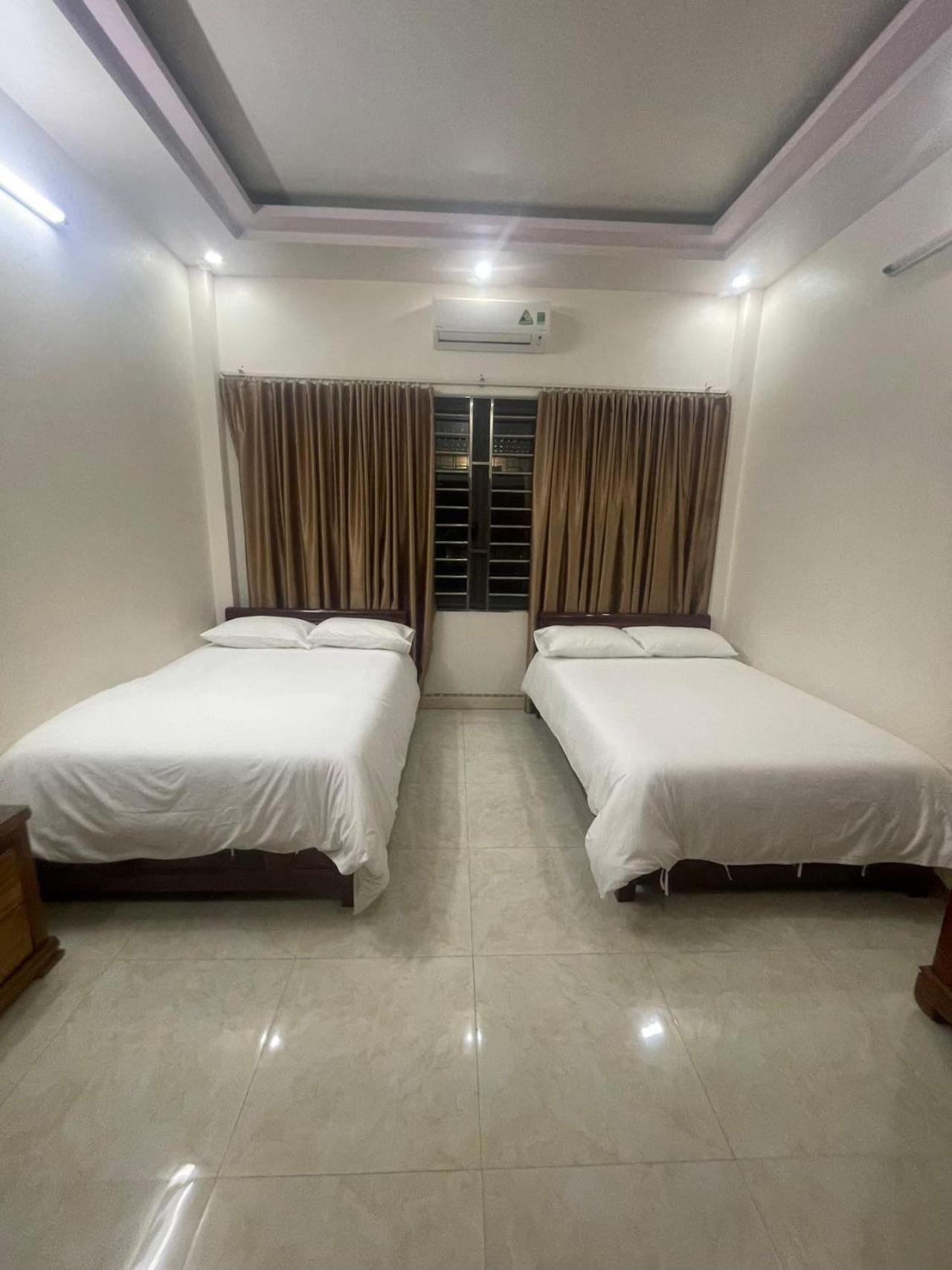 Holly'S Hostel Ha Giang B&B Esterno foto